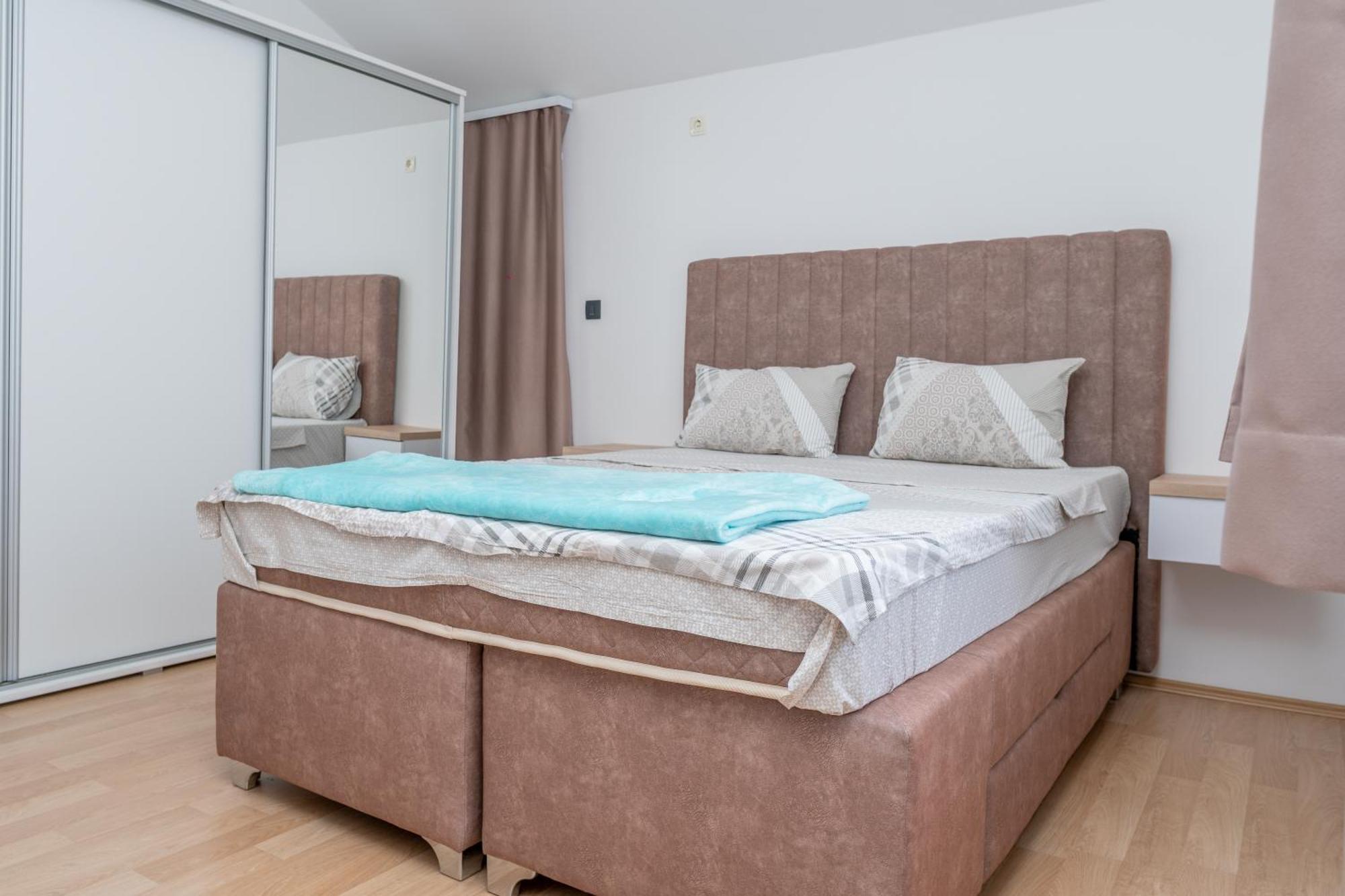 Hotel Royal Garden Nikšić Værelse billede