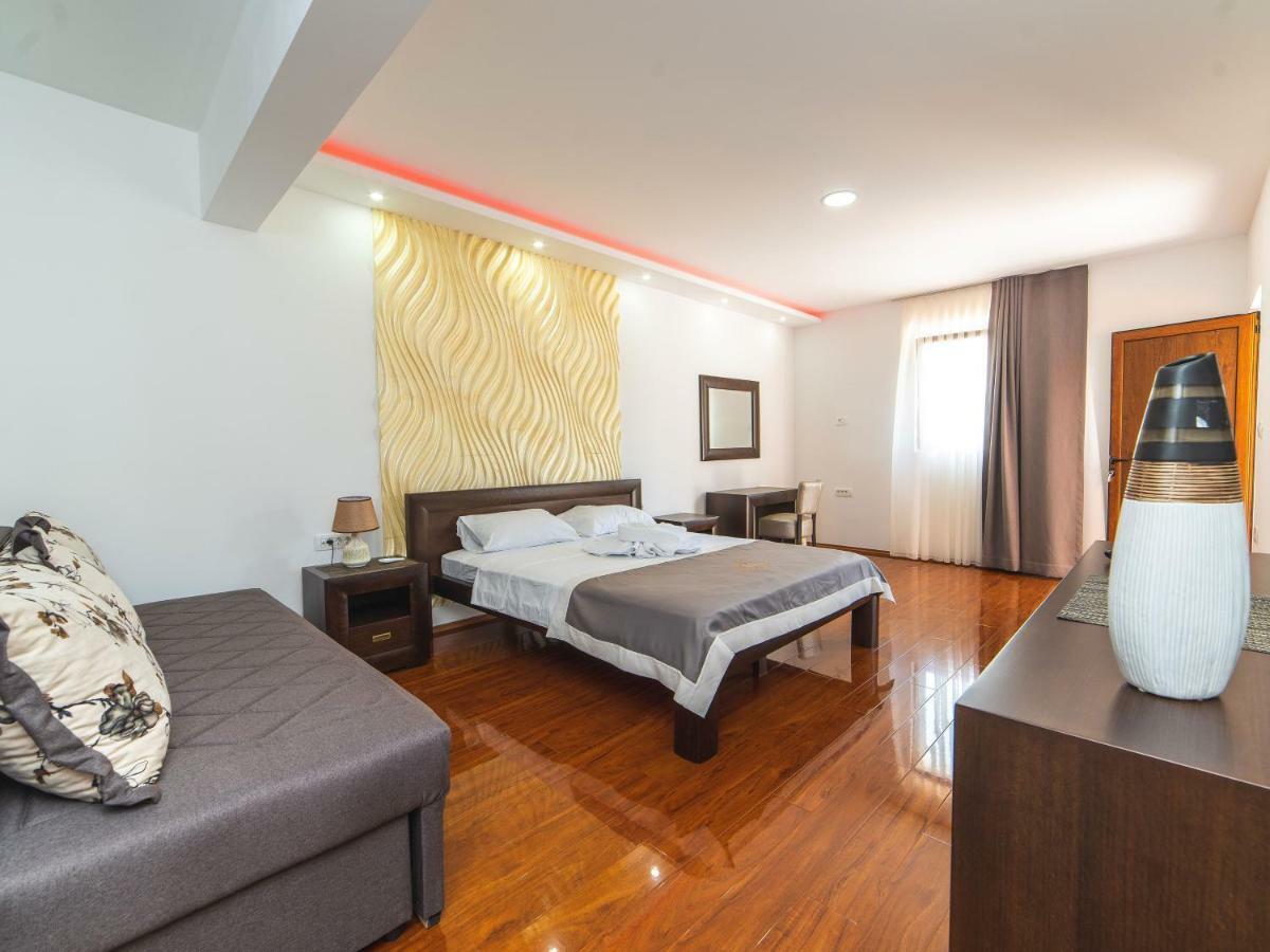 Hotel Royal Garden Nikšić Eksteriør billede